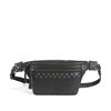 Sac noir cloute