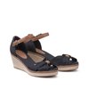 Black/taupe