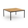 Table de jardin carrée