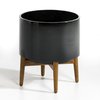 Cache pot sur pied
