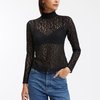 Blouse dentelle noire col montant