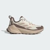 Off White / Wonder Taupe / Earth Strata