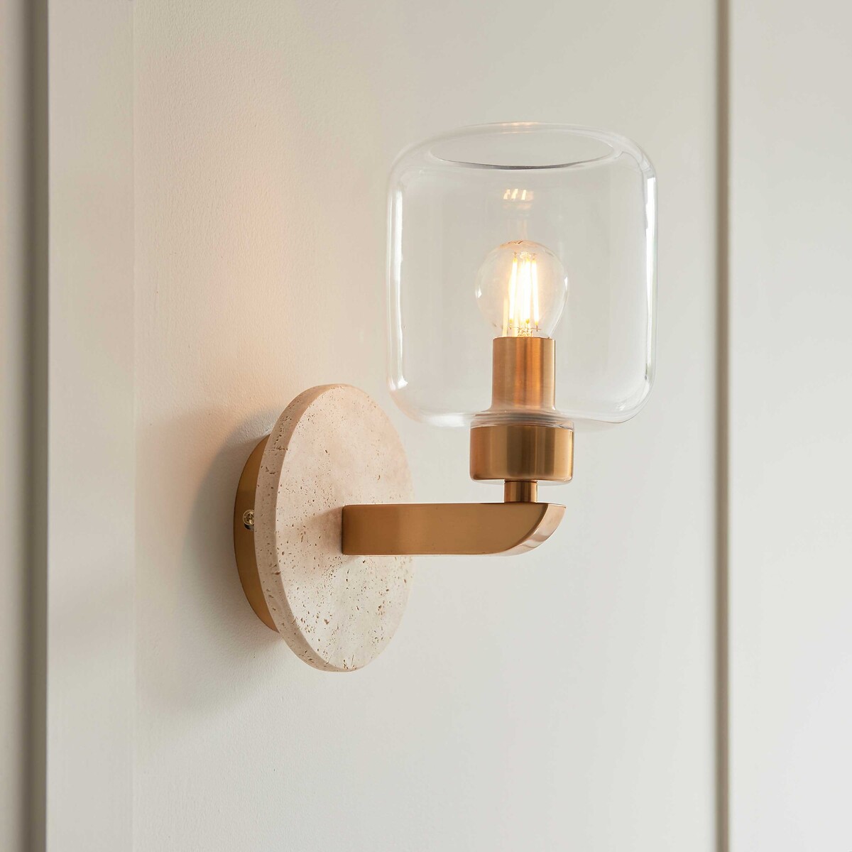 Édité Torro Travertine Wall Light Unisex Natural