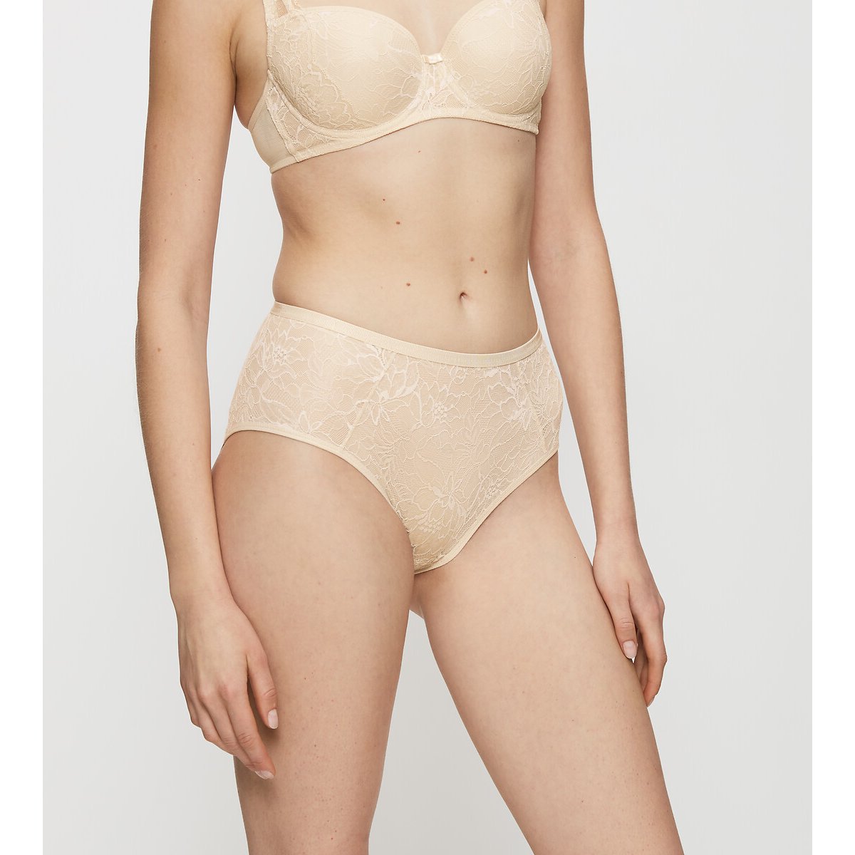 Triumph Amourette Charm Maxi Knickers Women's Vanilla Size 10