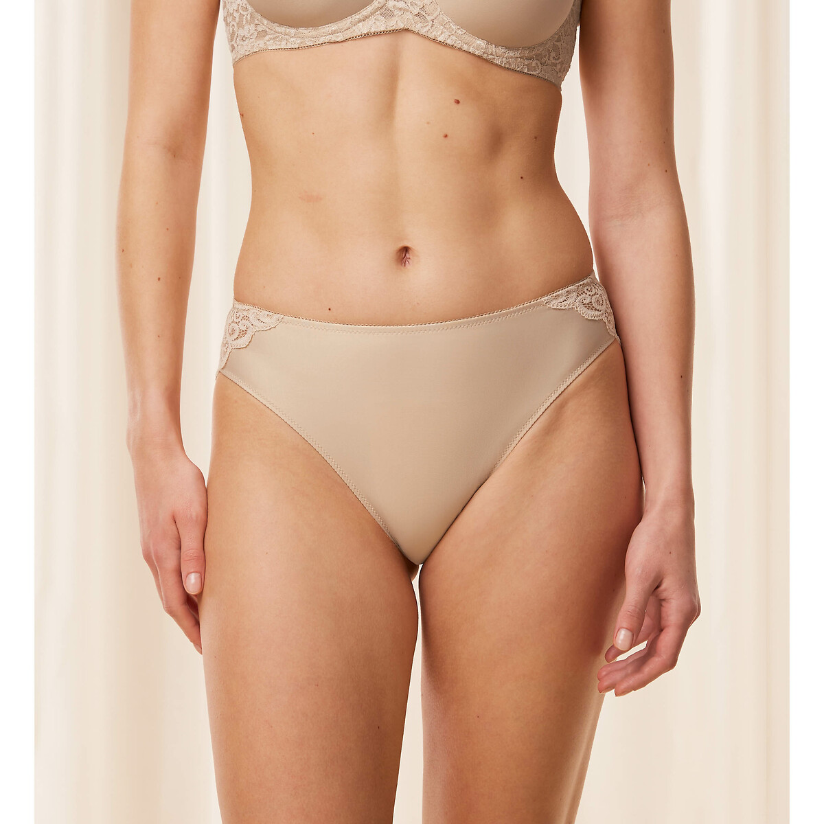 Triumph Women's Beige Amourette Brazilian Knickers Size 16