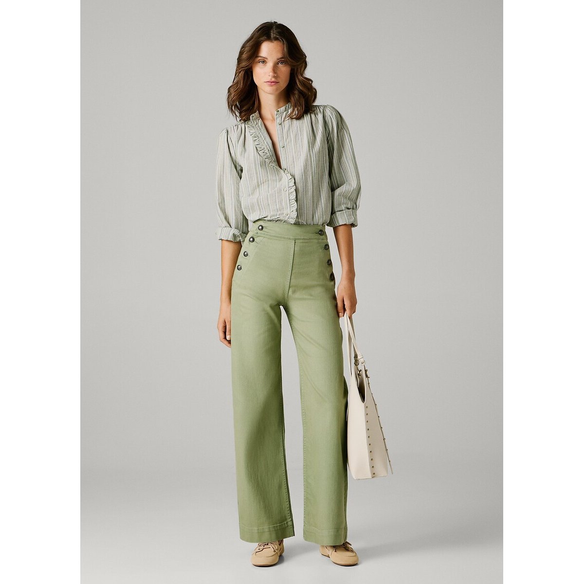 Pepe Jeans Pantalón de pata ancha con detalle de botones. Talla XL. Color Verde