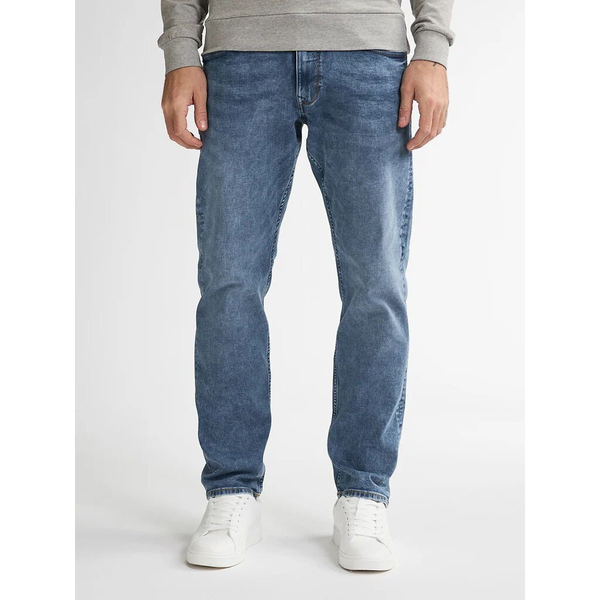 Petrol Industries Tapered Jeans Russel