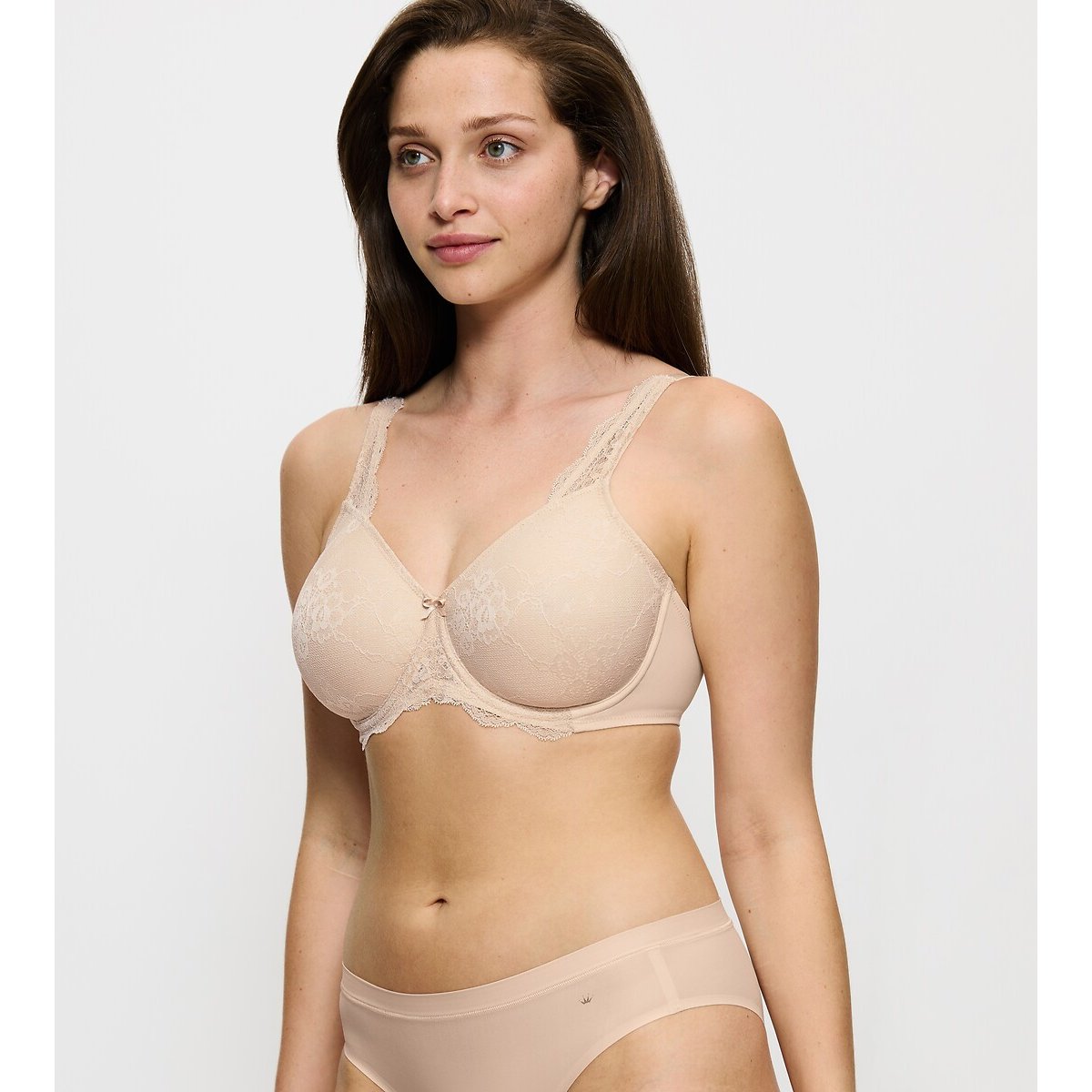 TRIUMPH Sujetador reductor Contouring Sensation. Color