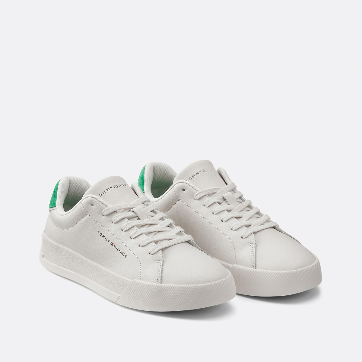 Tommy Hilfiger Sneakers TH COURT LTH DETAIL ESS , vrijetijdsschoen, lage schoen, veterschoen met zijlijk logo-opdruk