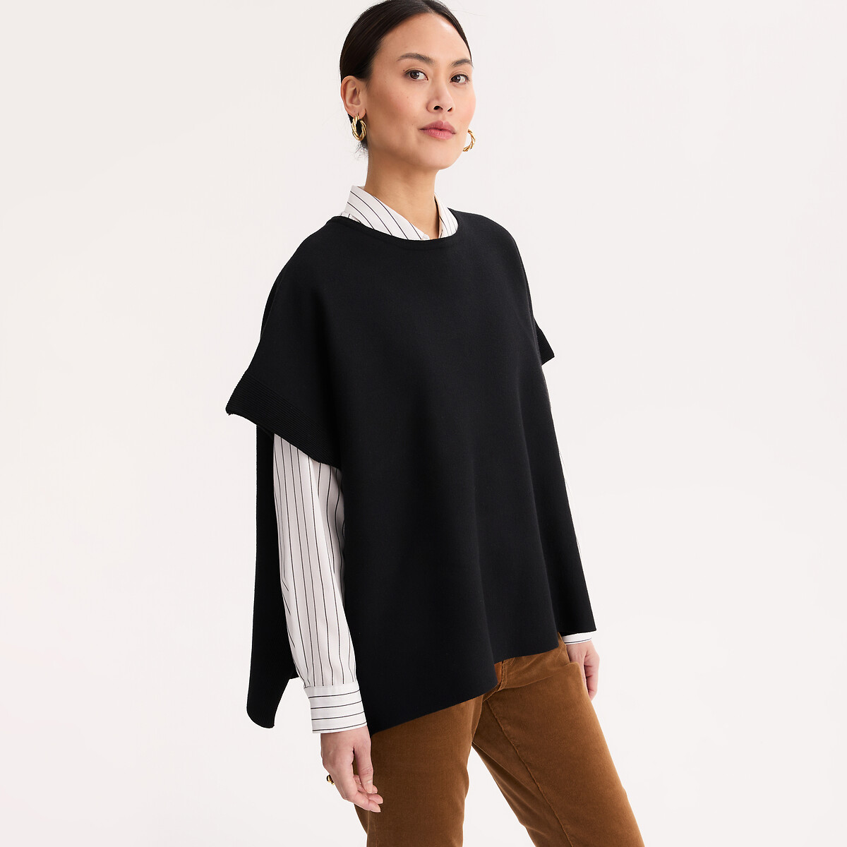 Poncho con cuello redondo de punto Milán Mujer Talla 46/48. Color Negro