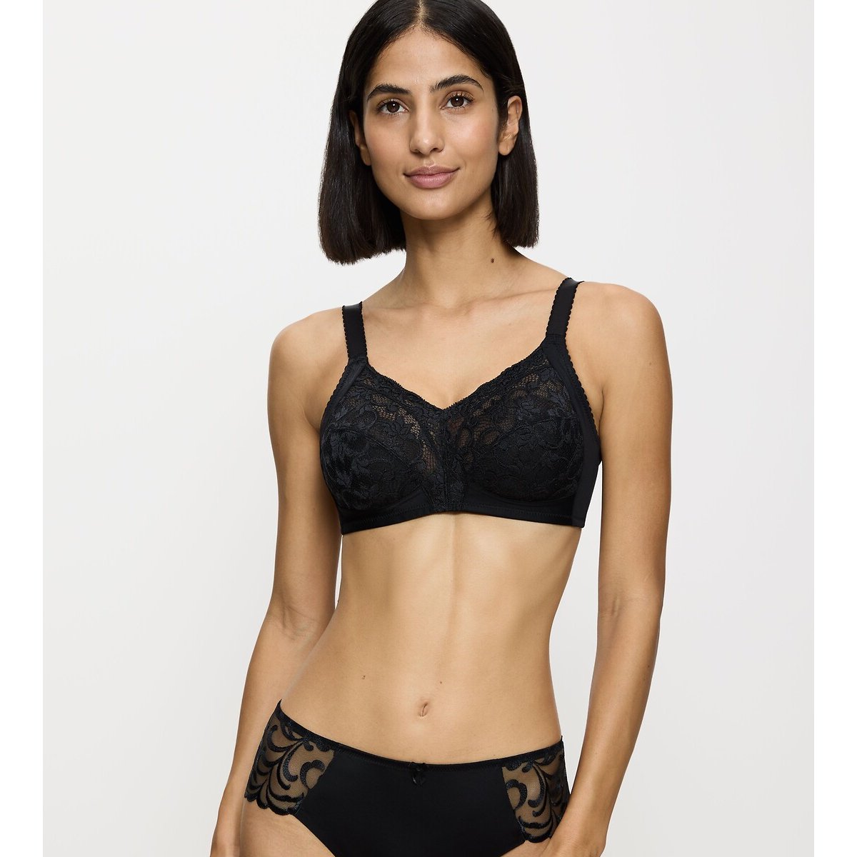 Triumph Delicate Doreen Non-Underwired Bra Women's Black 34B