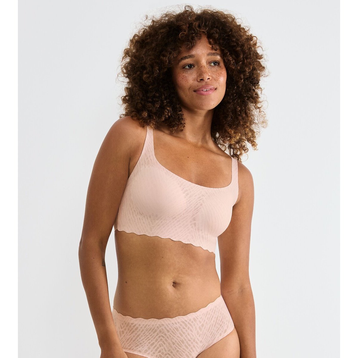 Sloggi Sujetador top ZERO FEEL BLISS. Talla S. Color Rosa