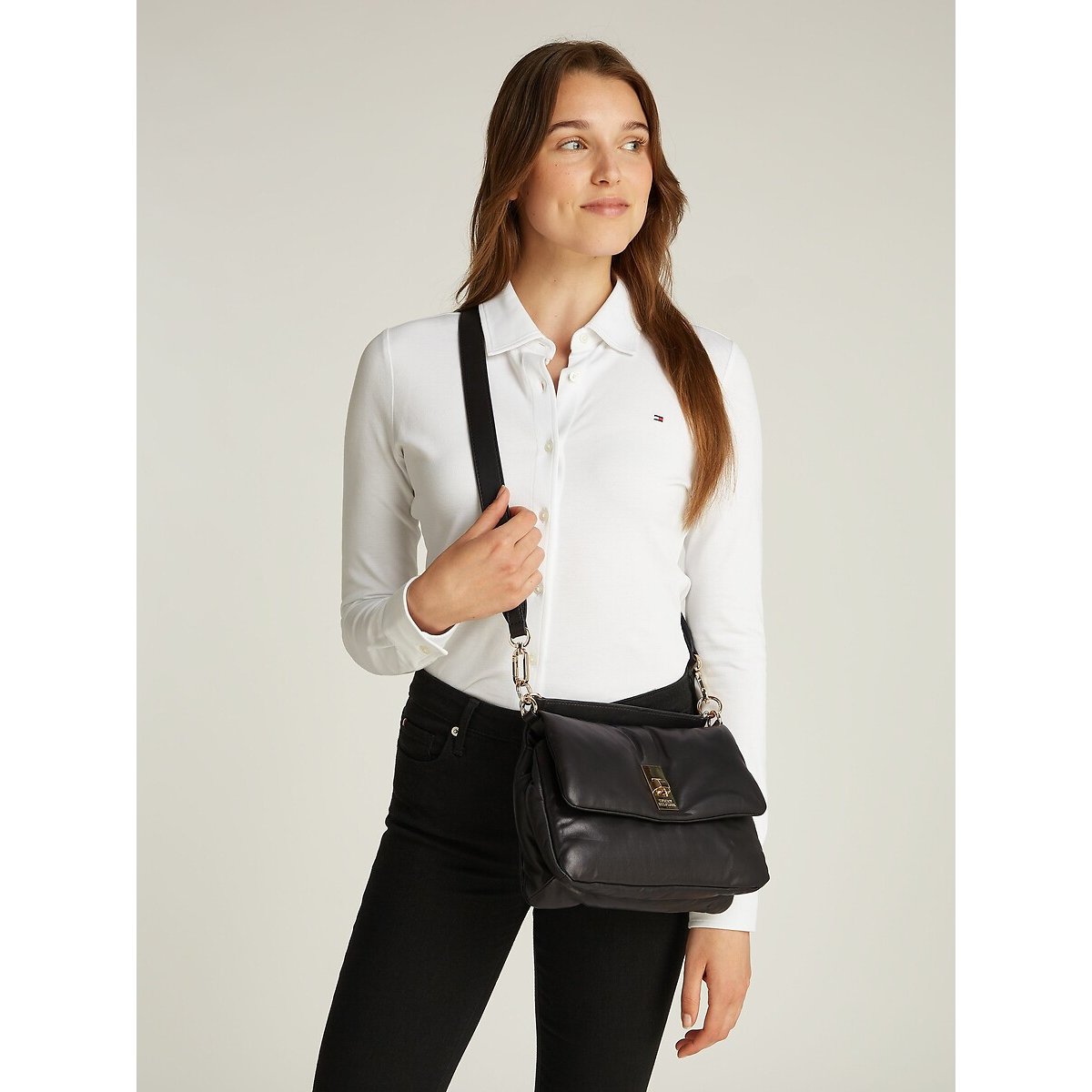Tommy Hilfiger Women's Black Soft Leather Handbag With Handles And Shoulder Strap