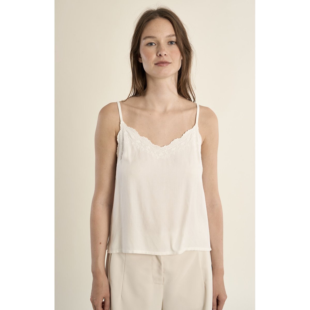 Molly Bracken Embroidered V-Neck Cami Women's White Extra Large