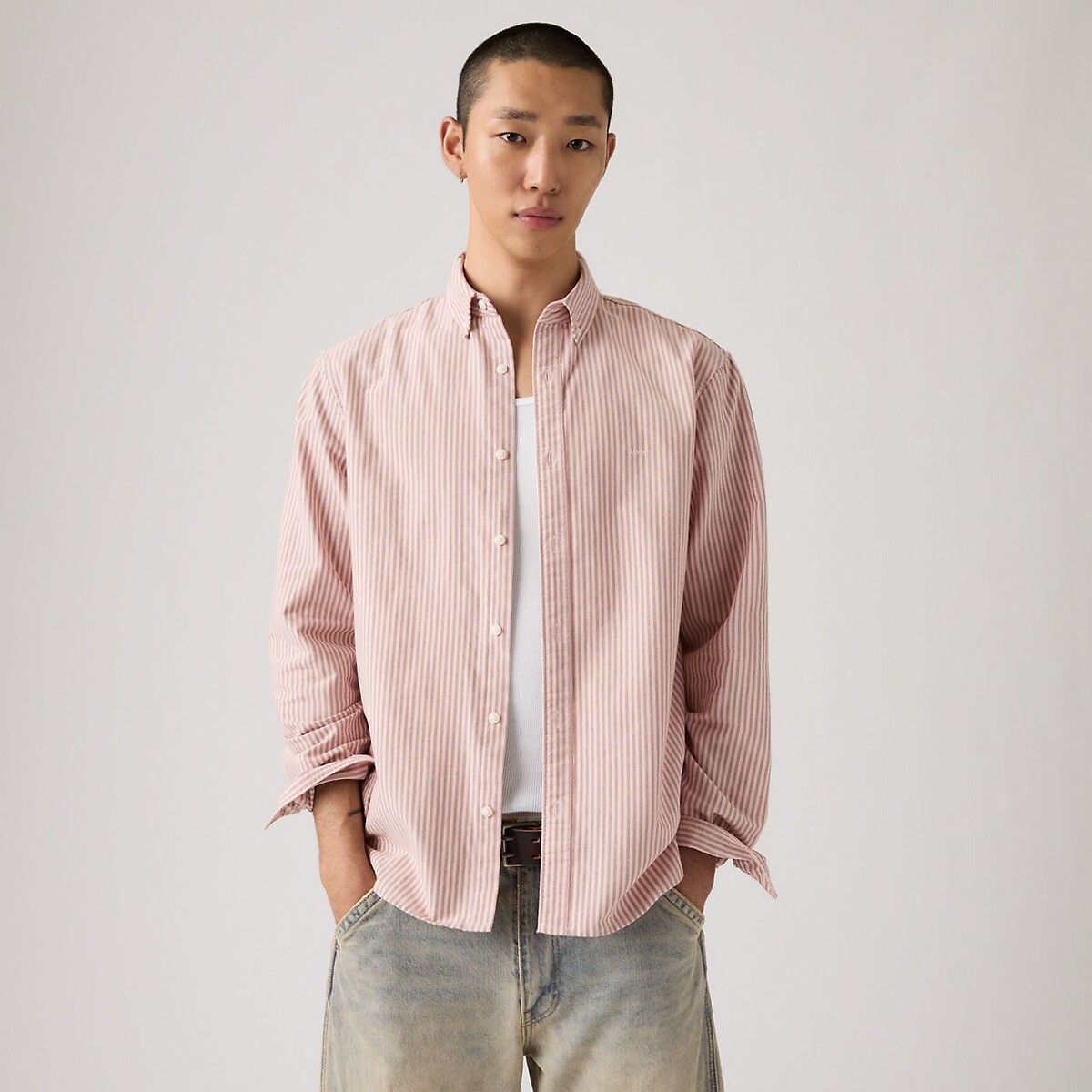 Levi's Relaxed Oxford Shirt With Button-Down Collar Men's Pink Striped Medium