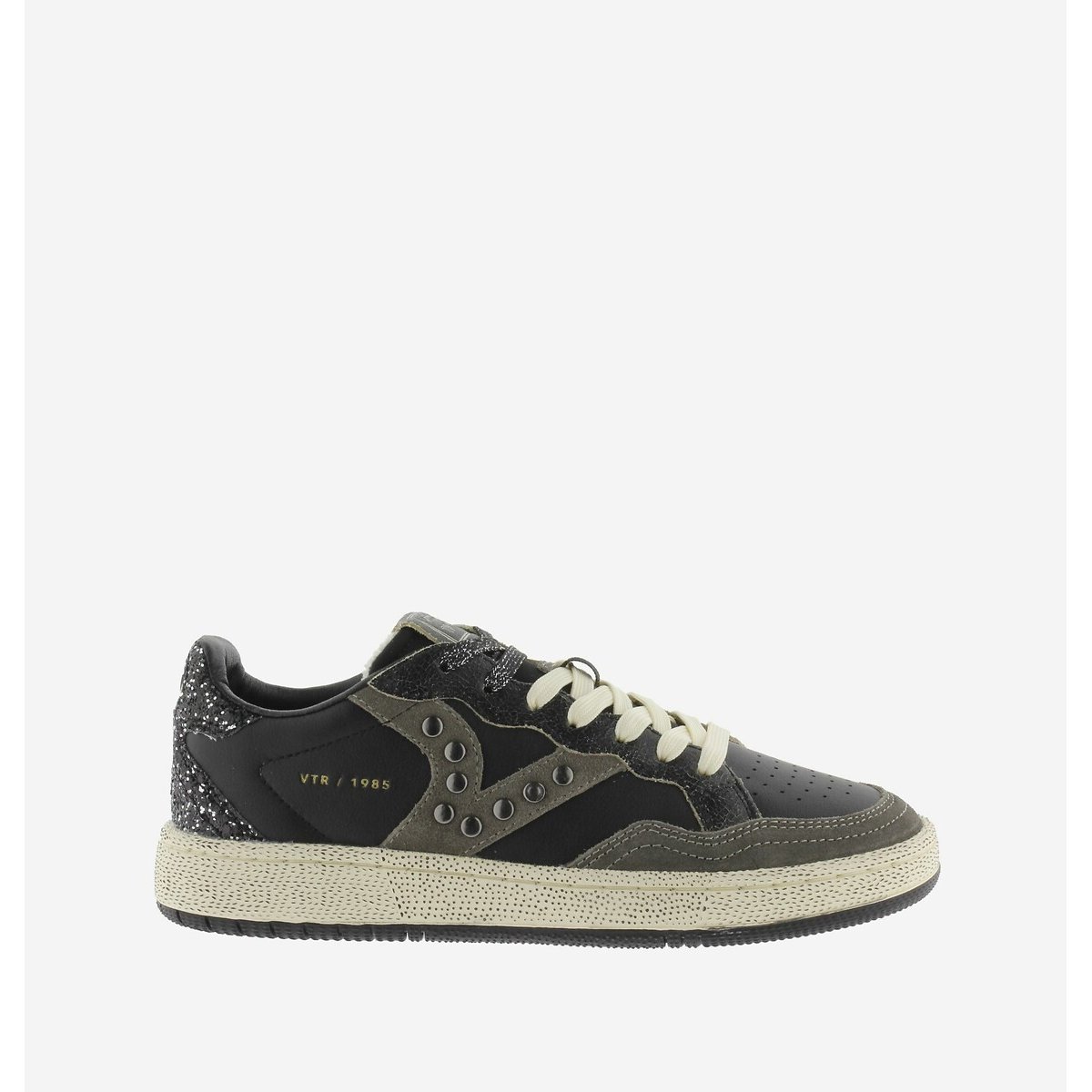 VICTORIA Zapatillas de piel Smash Stud. Color
