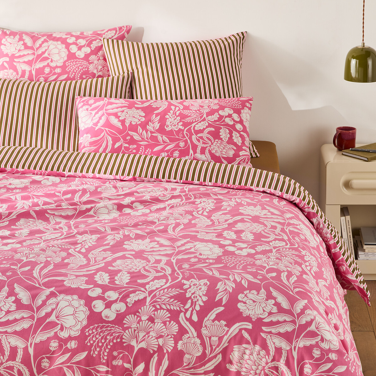 La Redoute Interieurs Linda Cotton Duvet Cover Unisex Print/Pink Background King (240X220cm)