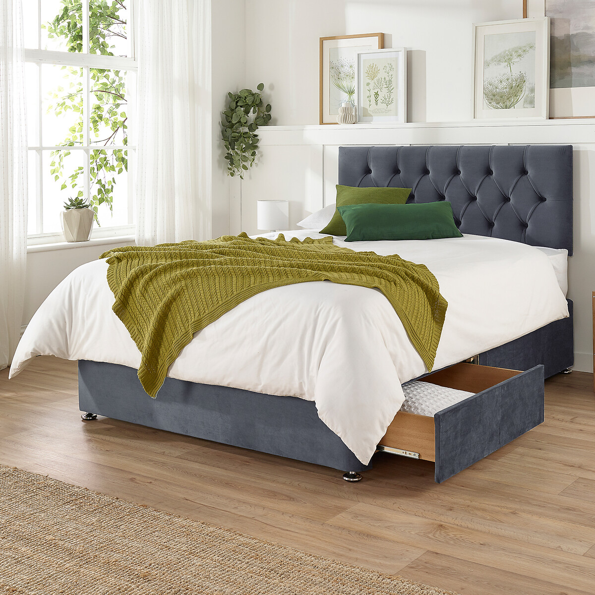 Aspire Unisex Grey Olivier Velvet Divan Bed With 2 Drawers Extra Small