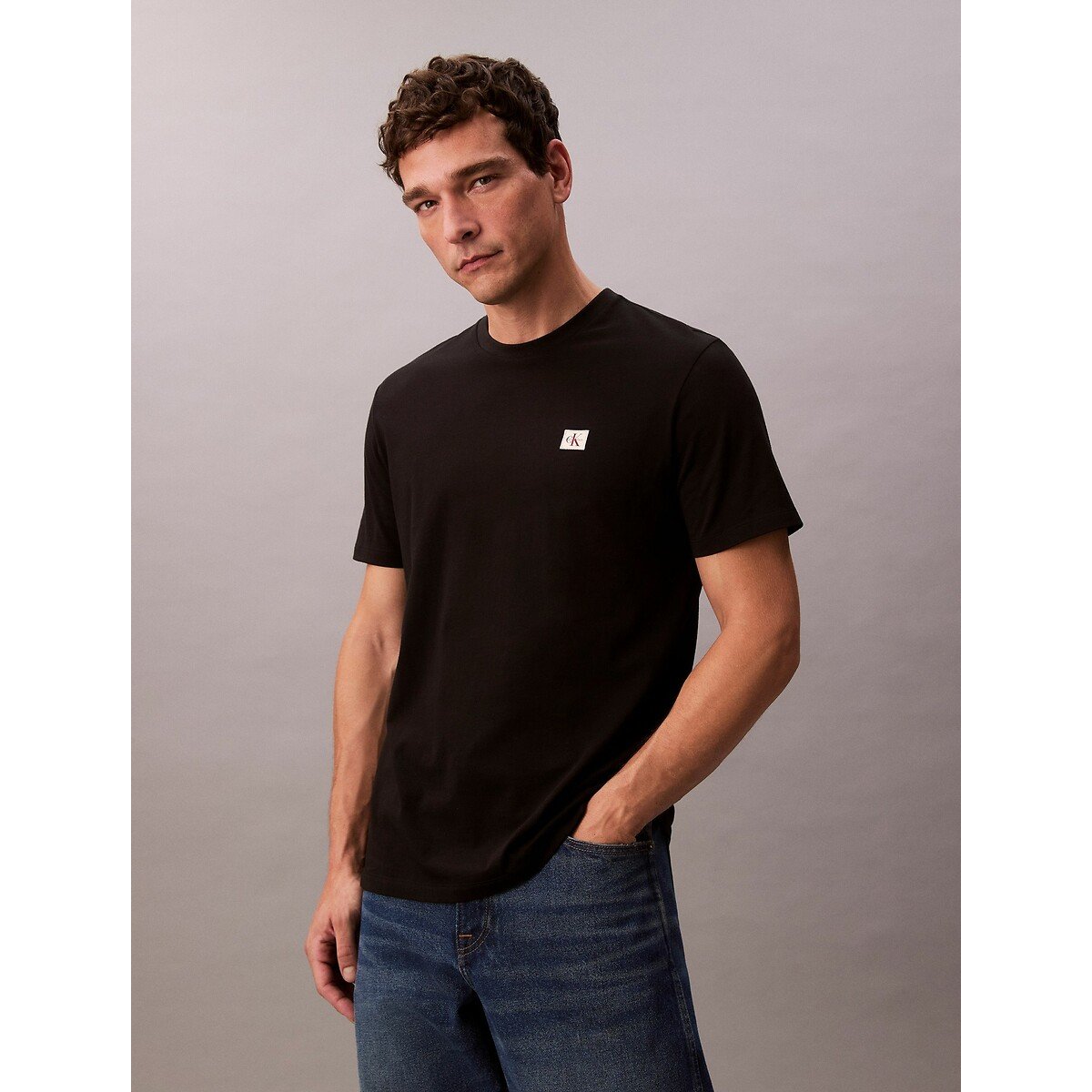 Calvin Klein Jeans Logo Badge T-Shirt Men's Black Extra Large