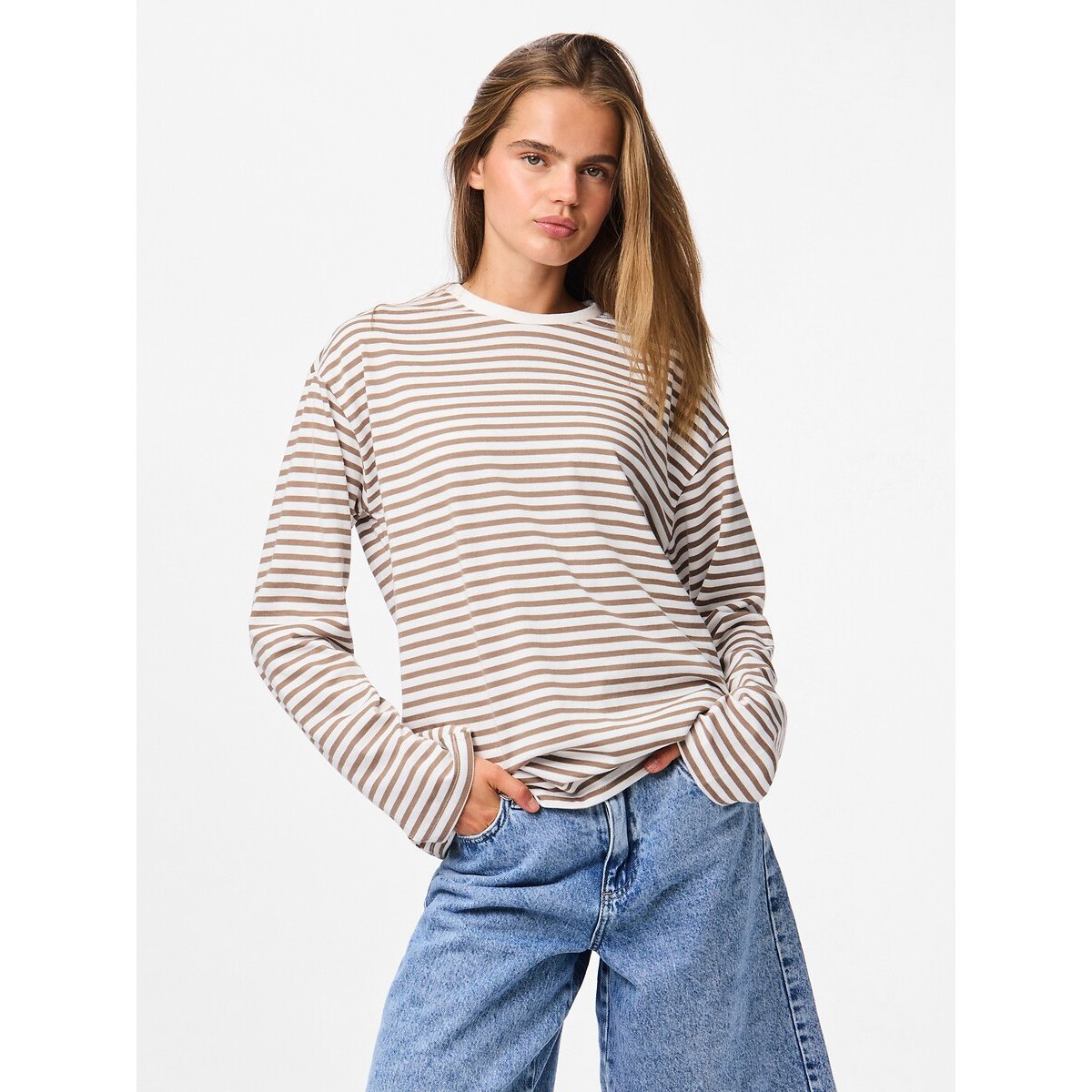 Pieces Striped Long Sleeve T-Shirt Women's White/Beige Stripes Medium