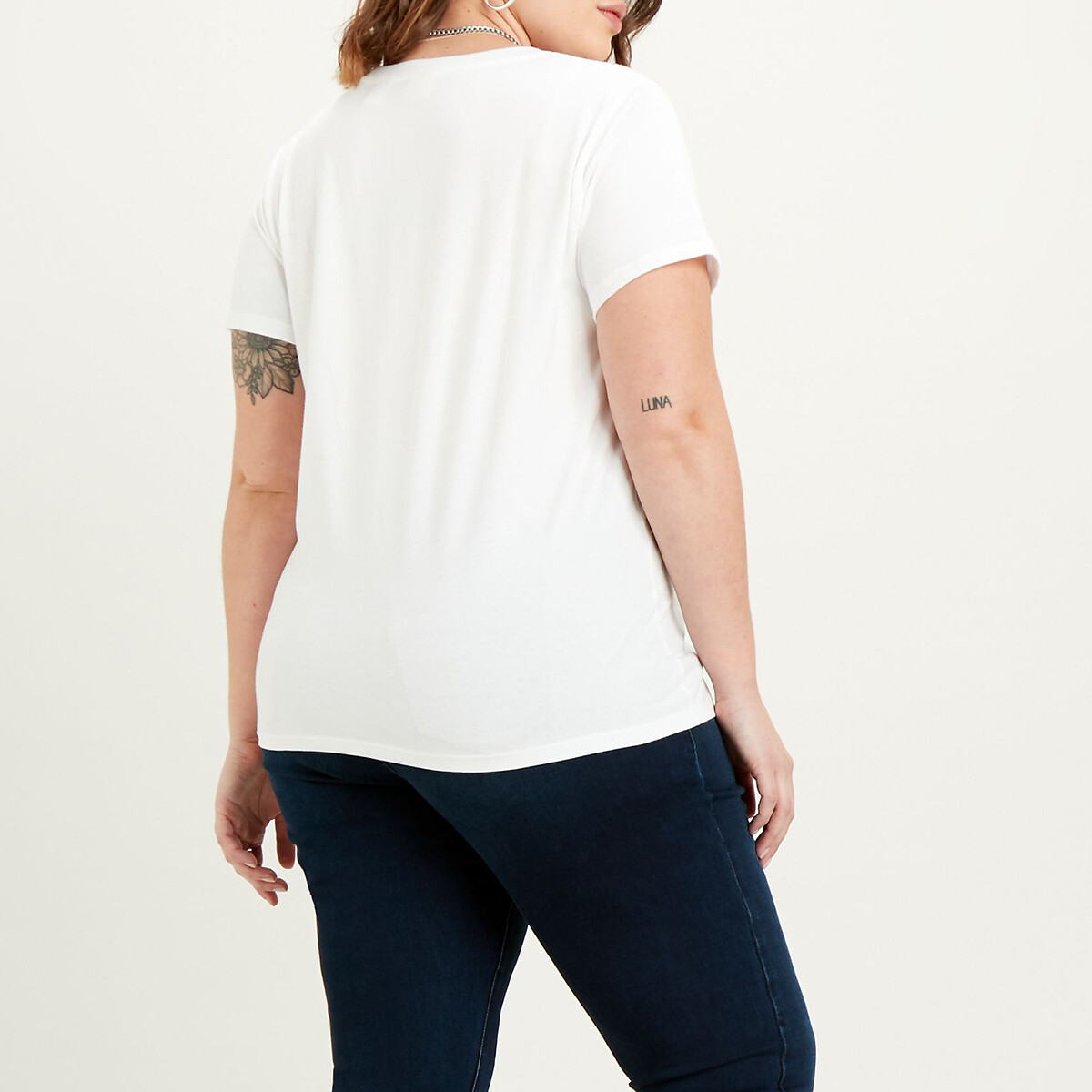 Levi's Women's Pl the Perfect Tee T-Shirt (Pack of 1) - Image 2