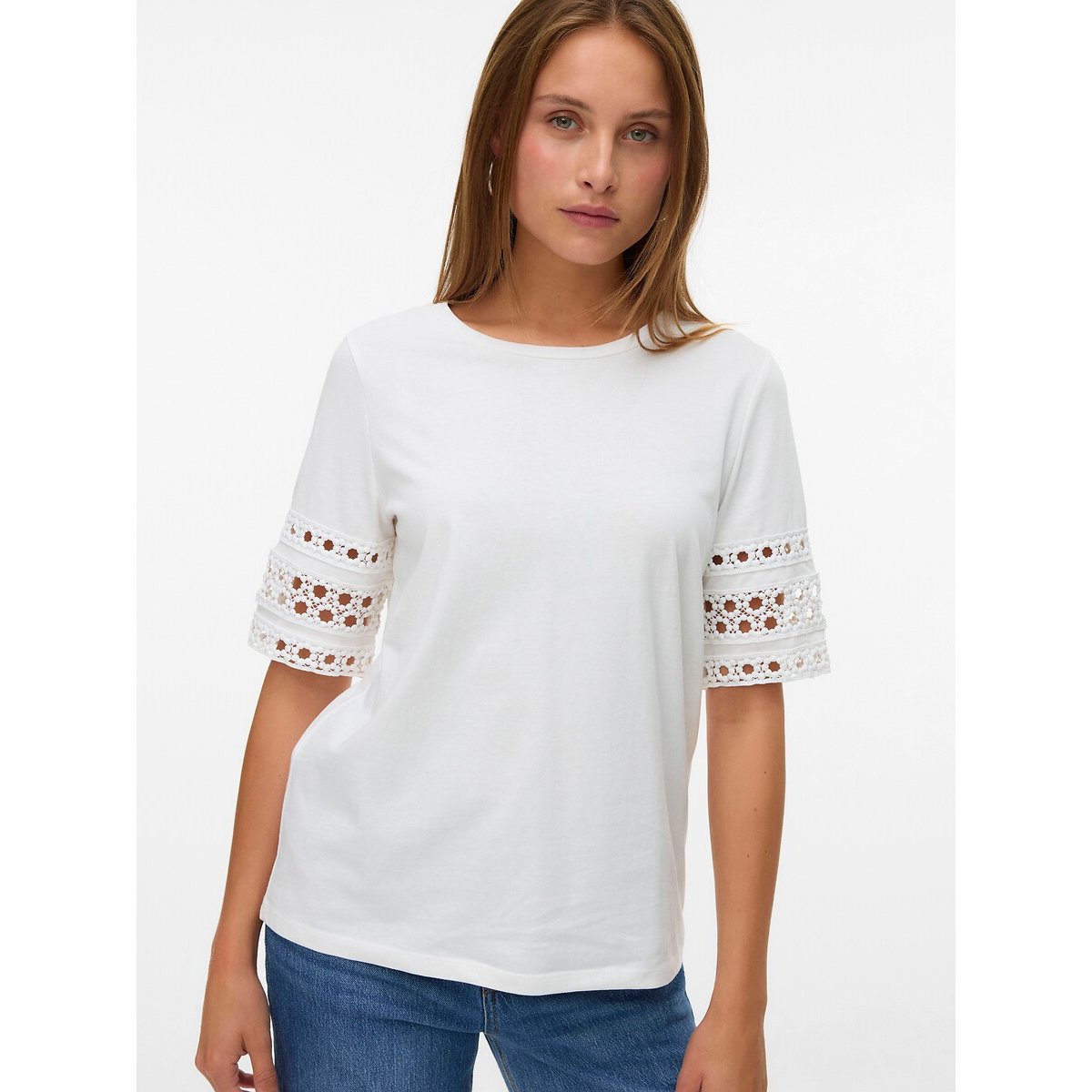 Vero Moda T-shirt Met Korte Mouwen En Ronde Hals, Geborduurde Details