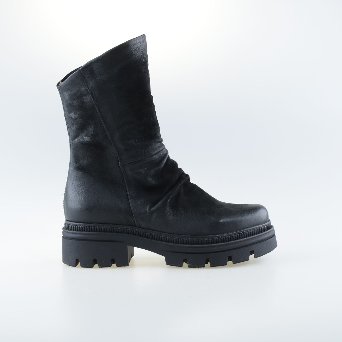 Mjus Pleated Leather Ankle Boots Women's Black Size 37 (4)