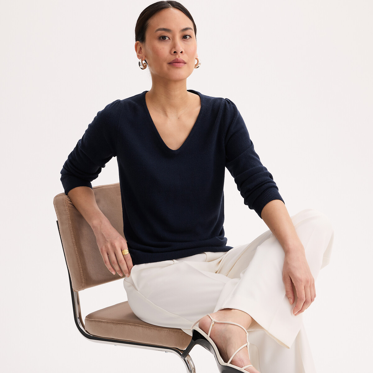 Pull col V, fine maille au toucher très doux