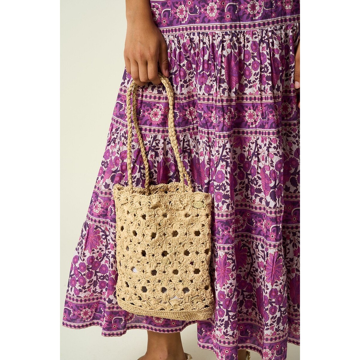 Petite Mendigote Bolso tote SUNDAY. Color Beige