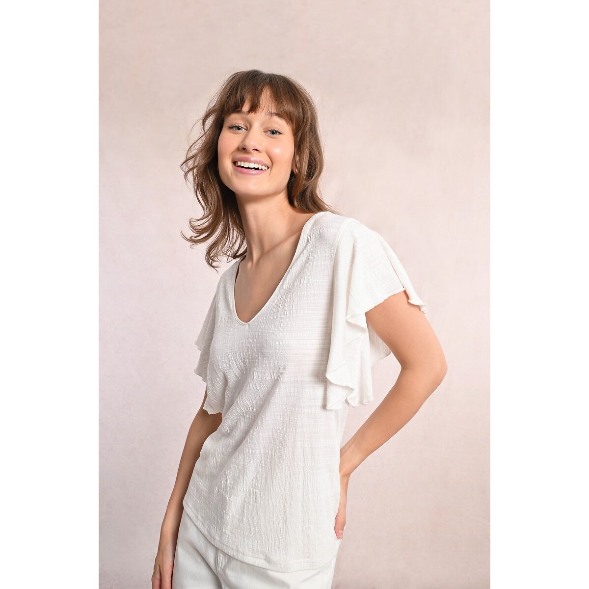 Molly Bracken Short Sleeve T-Shirt With V-Neck Women's White Medium
