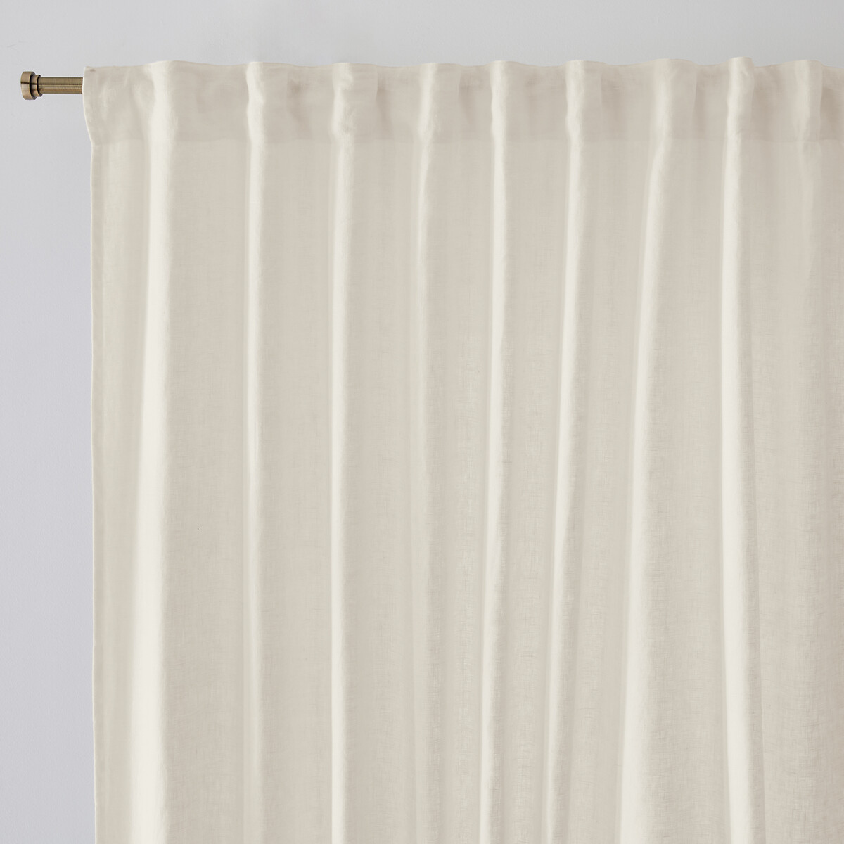 Cortina tupida de lino, con cinta fruncida u ondulada, ELBA. Talla 140 x 350 cm. Color Beige