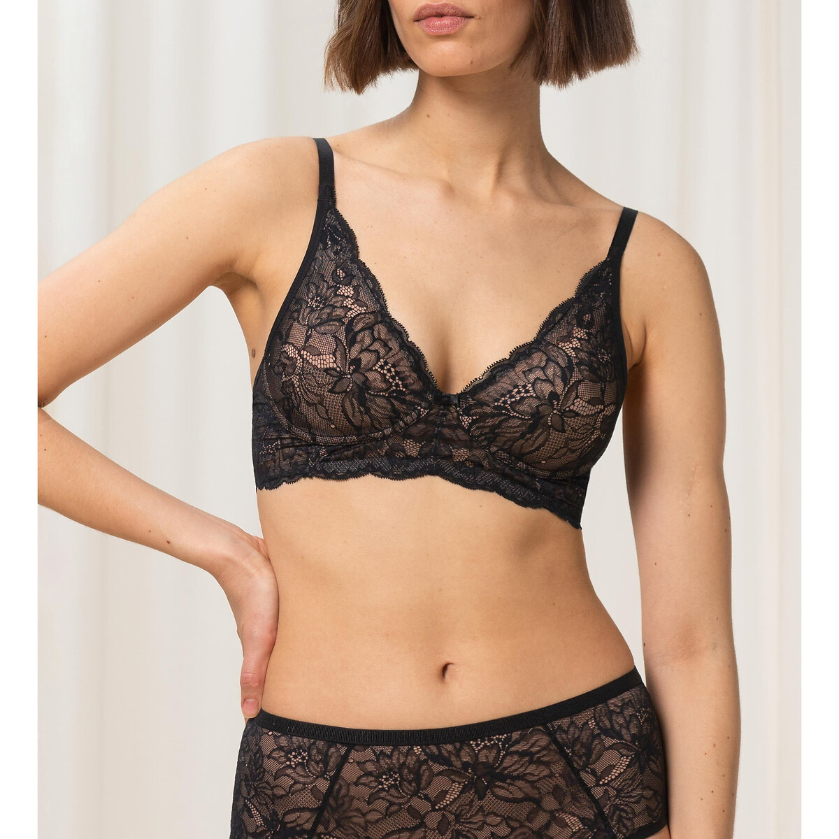 Triumph Women's Black Amourette Charm Bra Without Underwiring 40D