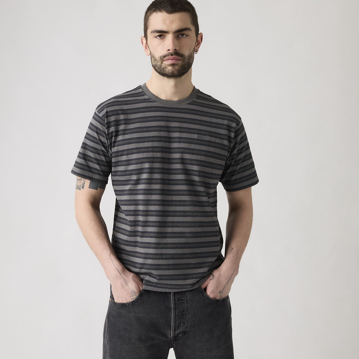 Levi's Crew Neck T-Shirt With Short Sleeves Men's Grey Stripes Small