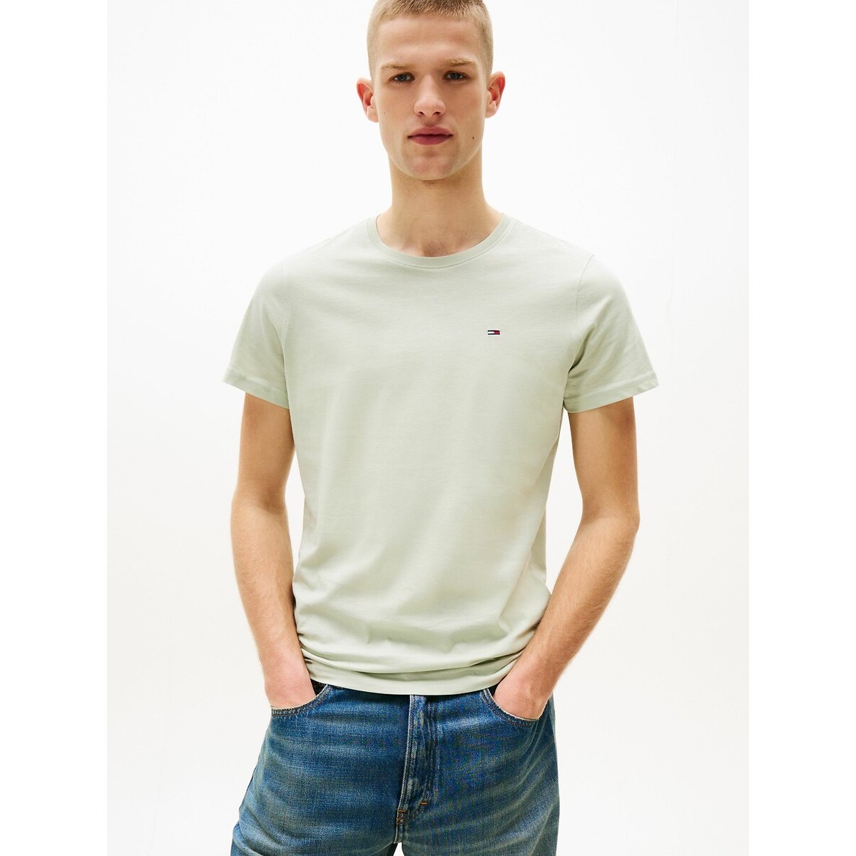 TOMMY JEANS T-shirt TJM ESSENTIAL SOLID TEE met ronde hals en subtiele logo-vlag