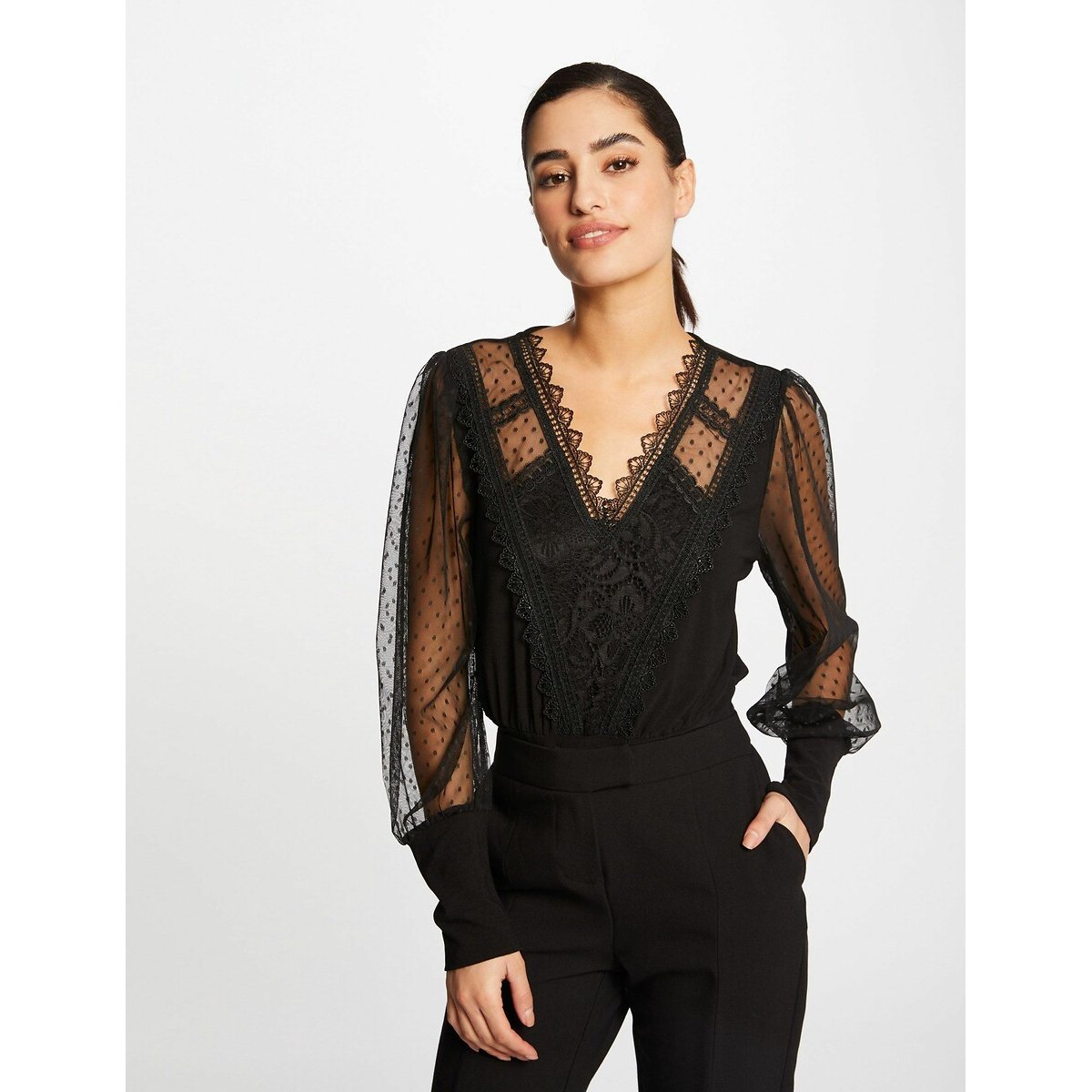 Morgan V-Neck Long Sleeve T-Shirt Women's Black Extra Small