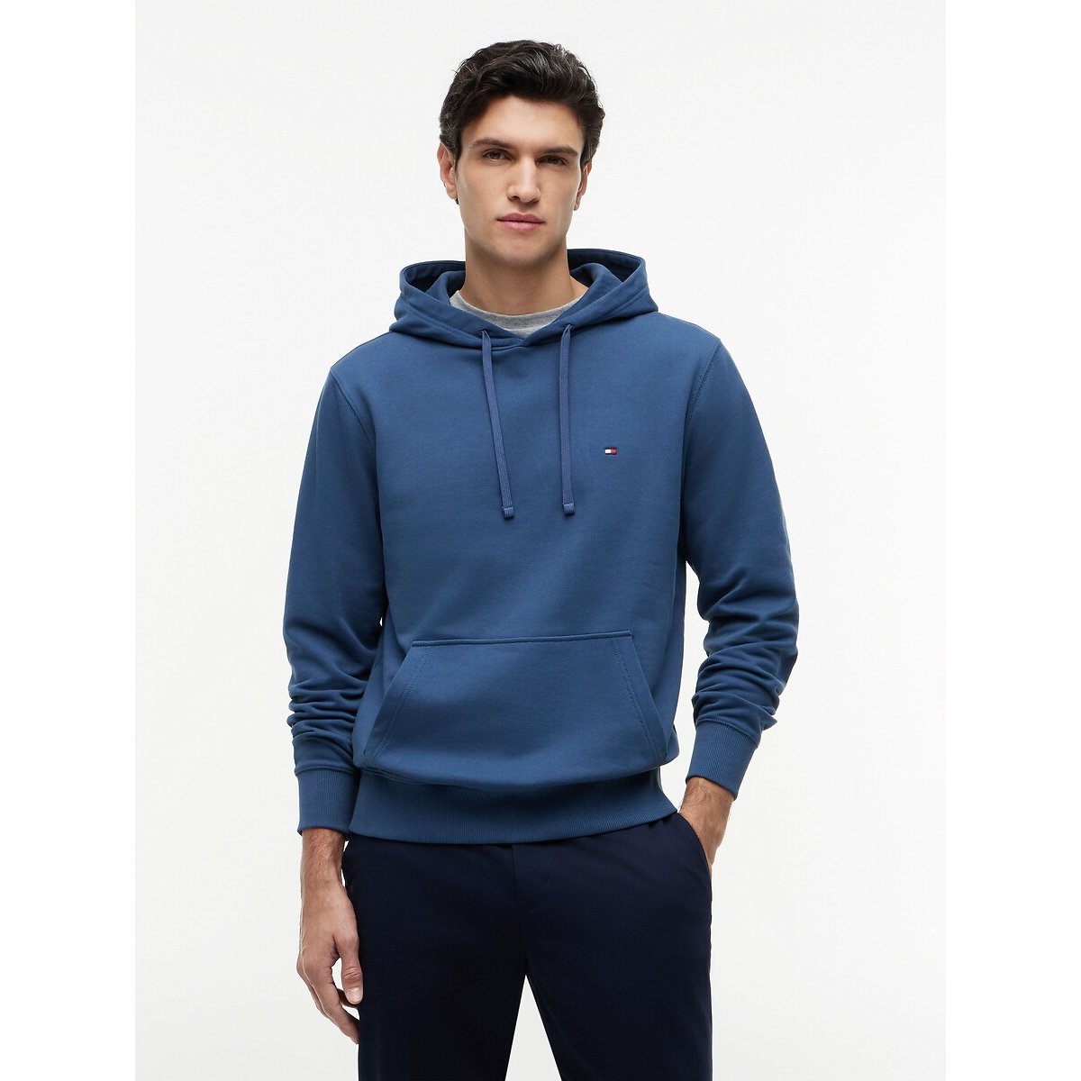 Sweat à capuche col rond