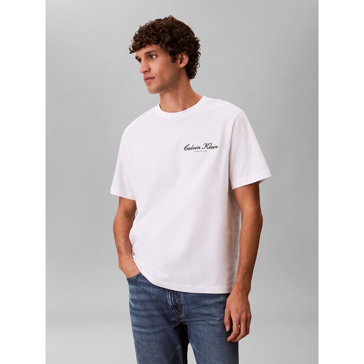 Calvin Klein Jeans Graphic Print T-Shirt With Short Sleeves Men's White Small