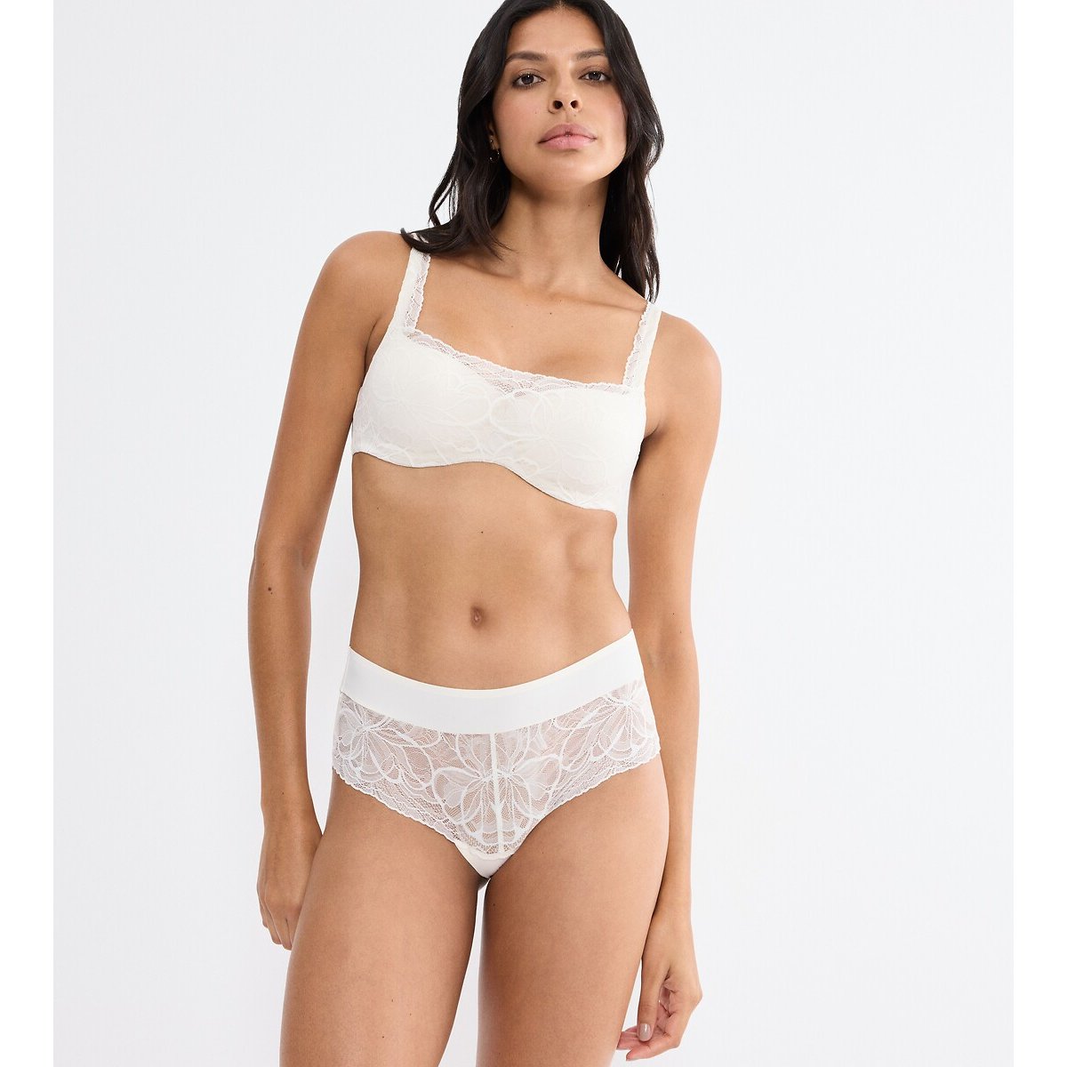 Triumph Body Make-Up Illusion Shorts Women's Ecru Size 18