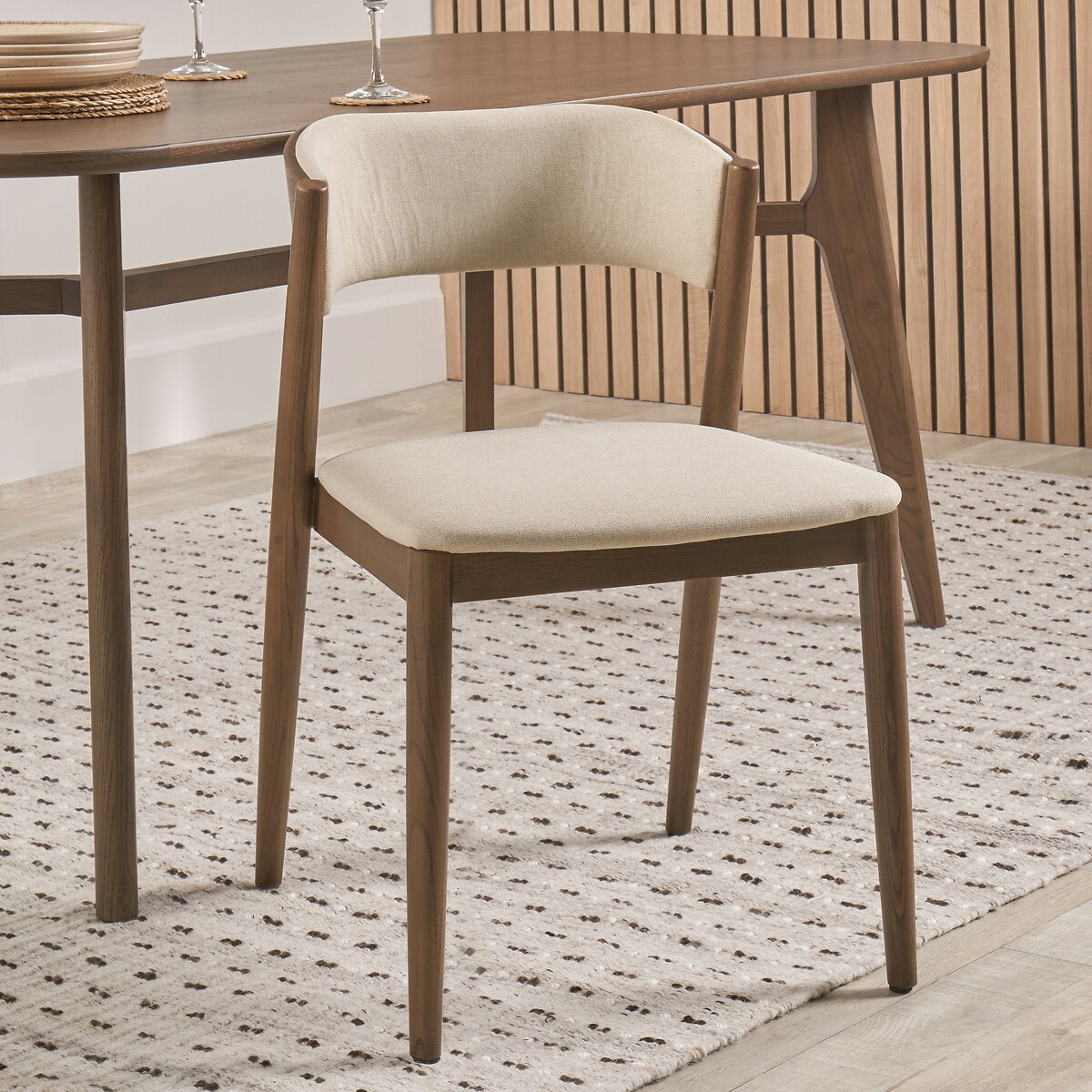 Édité Elion Mid-Century Linen & Ash Wood Curved Back Dining Chair Unisex Walnut