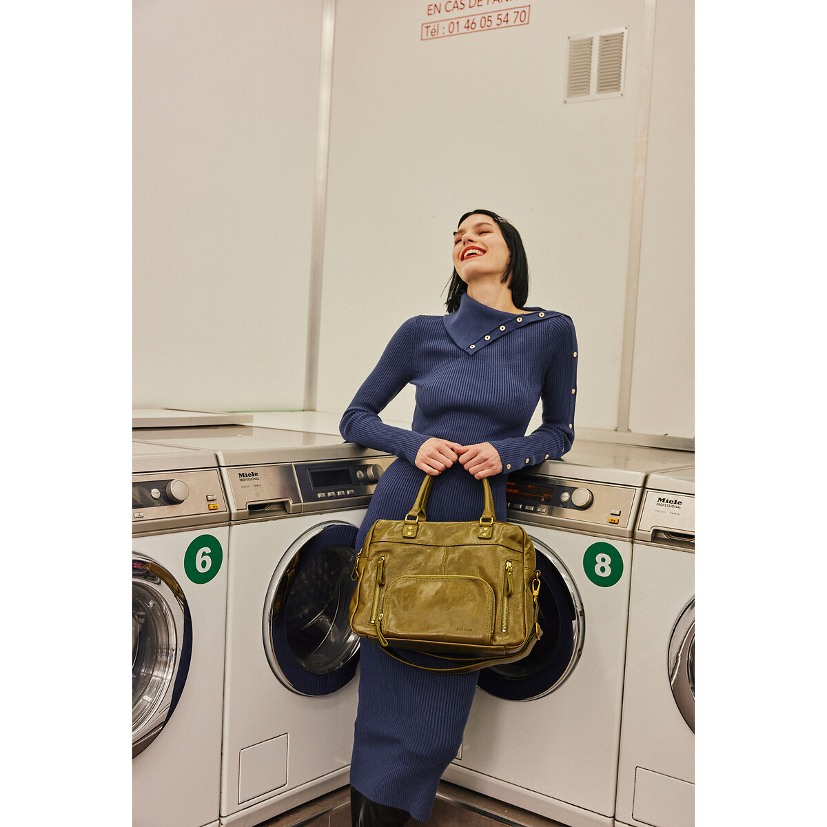 NAT&NIN Handtas in leer met rits en multipockets MACY