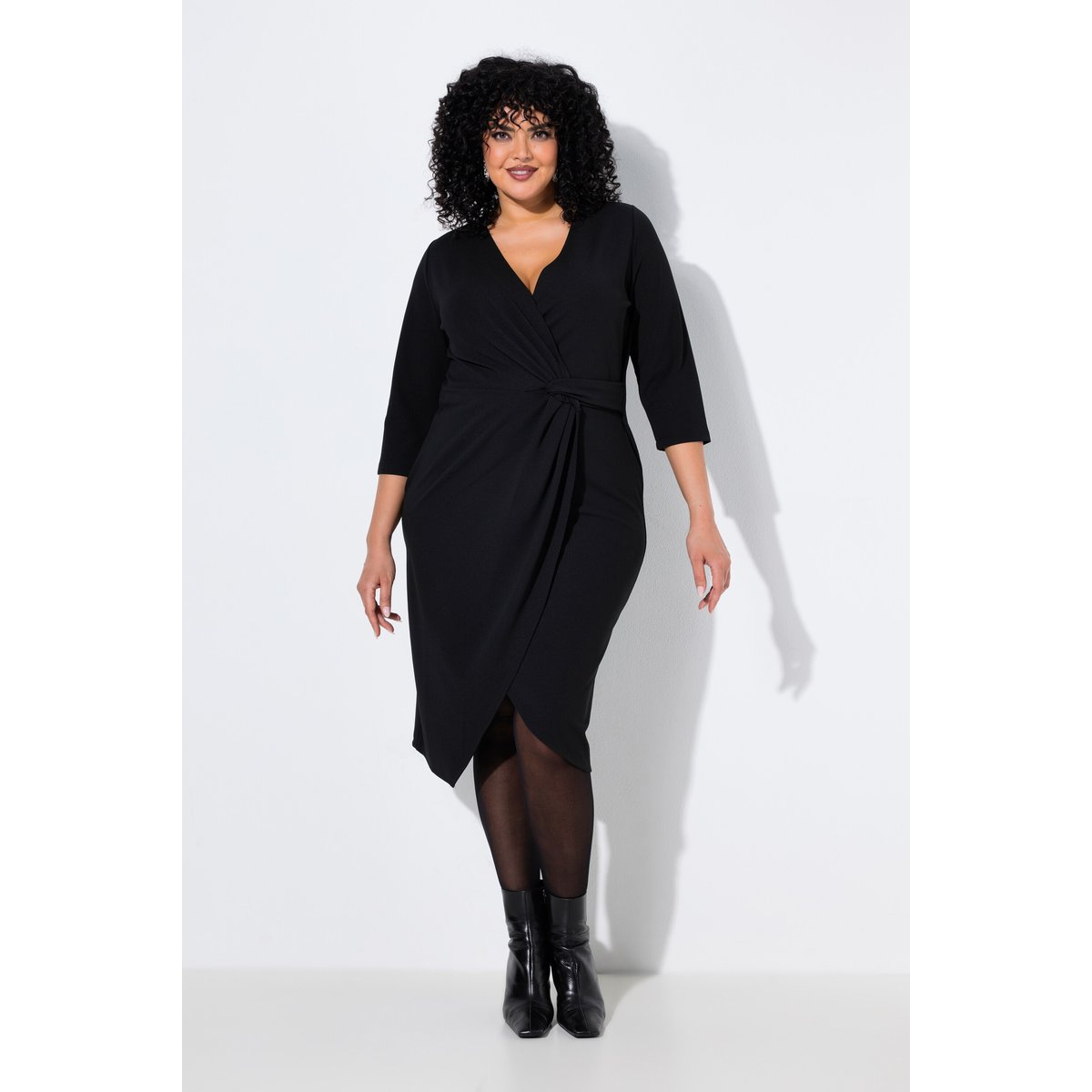 Robe midi avec effet cache-cœur noir, ULLA POPKEN