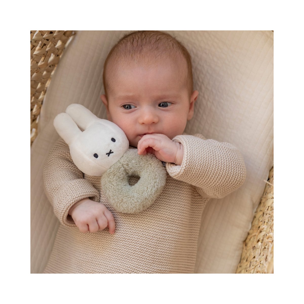 Hochet Anneau Miffy avec grelot - Fluffy Vert - 16cm vert, PIOUPIOU ET MERVEILLES