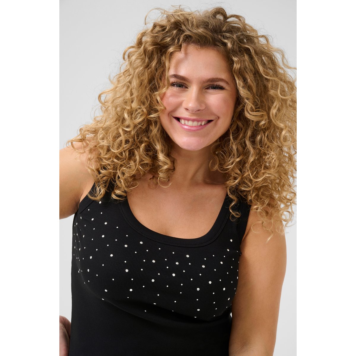 Jersey sans-manches noir black, KAFFE CURVE
