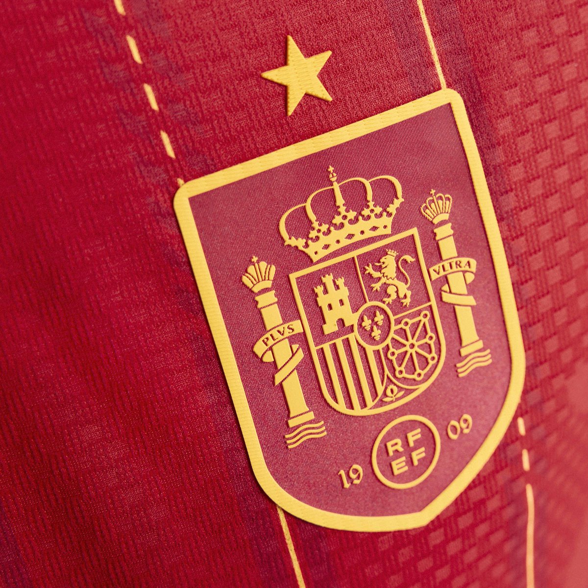 Maillot Domicile Espagne 26 Authentique Maillot Domicile Espagne 26 Authentique vivid red, adidas Performance