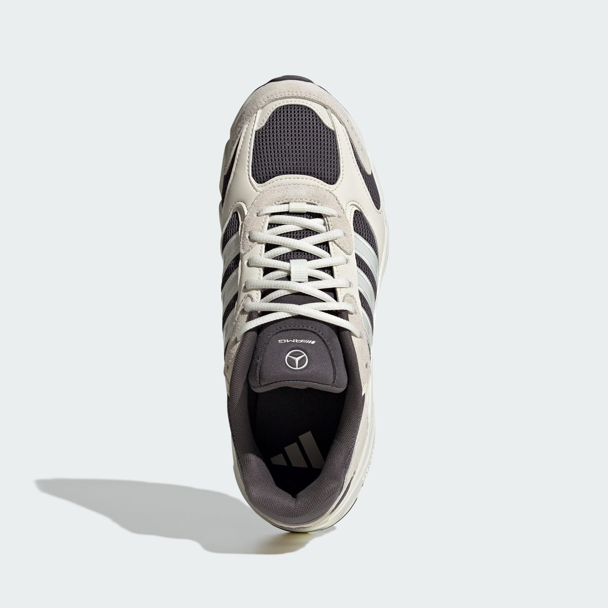 Chaussure Crazychaos 2000 Mercedes Amg Petronas F1 Team Chaussure Crazychaos 2000 Mercedes Amg Petronas F1 Team off white / off white / grey strata, adidas Performance