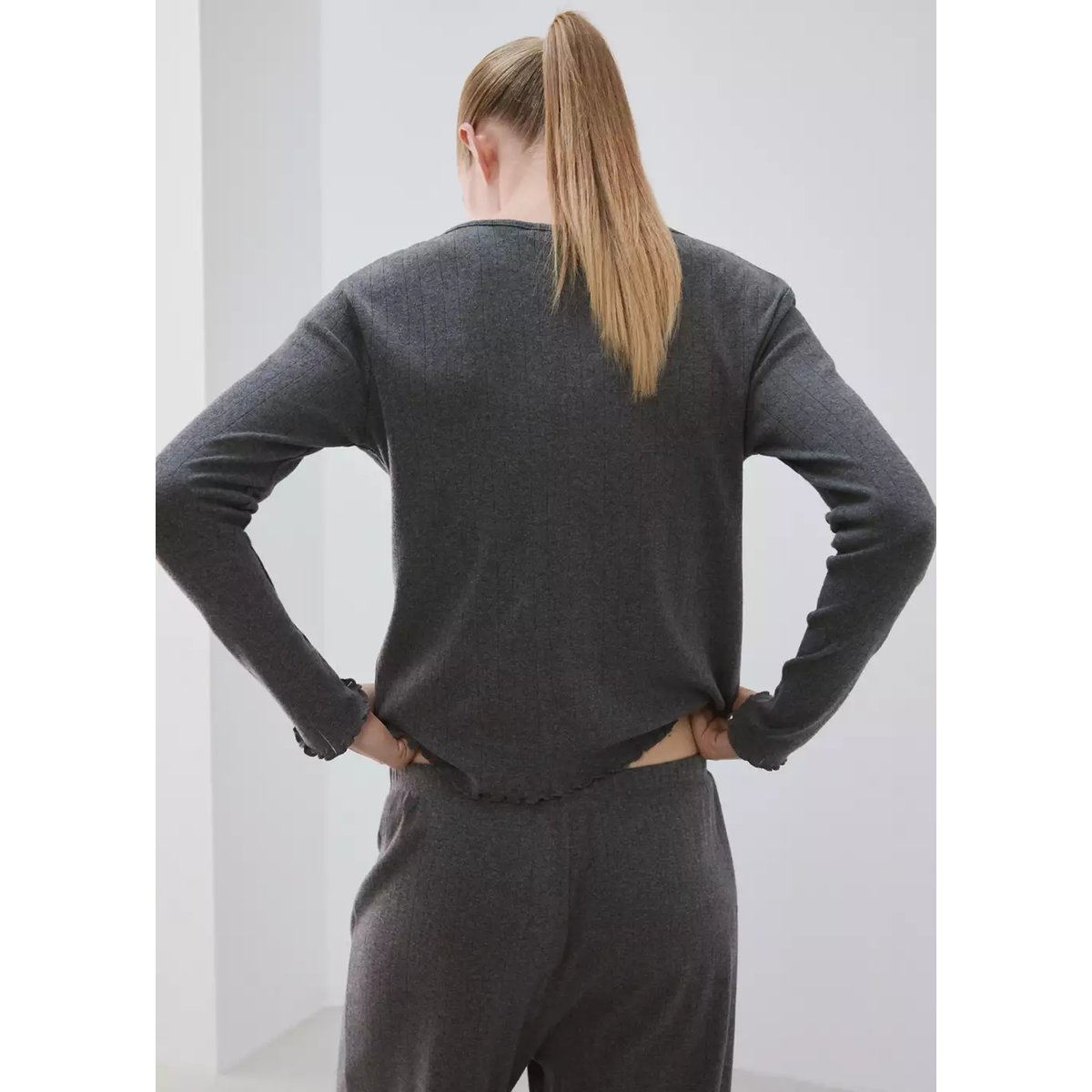 Cardigan de pyjama en coton ajouré gris, MANGO
