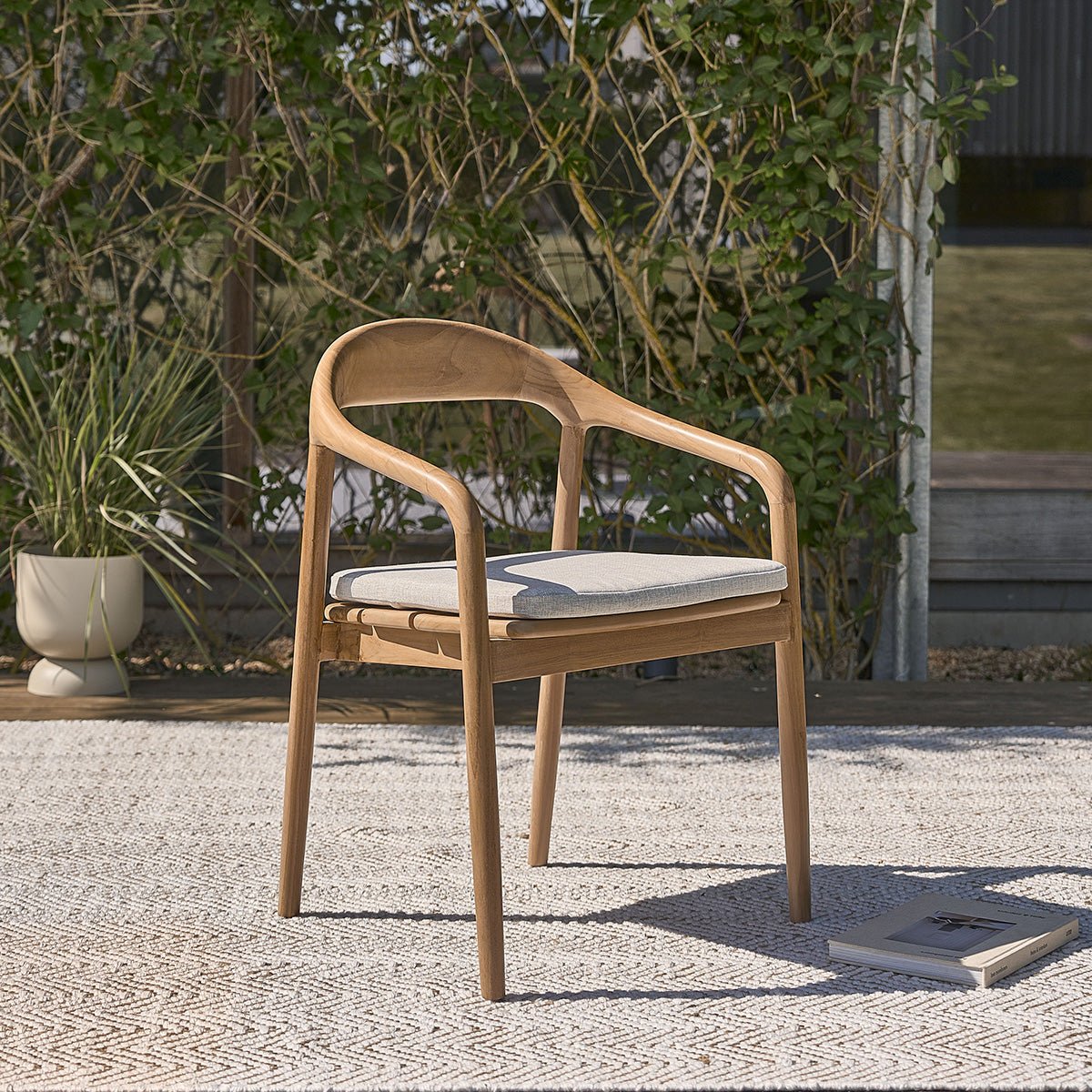Fauteuil de jardin en teck massif avec coussin AMBRE grege, BERAH GETAH