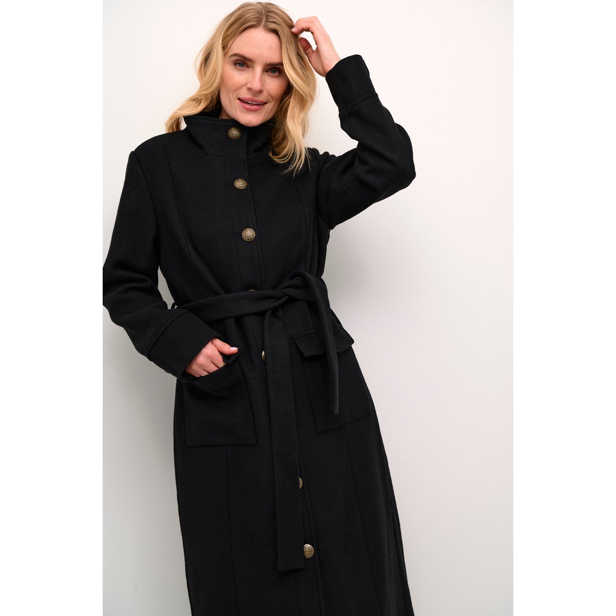 Manteau noir, CREAM