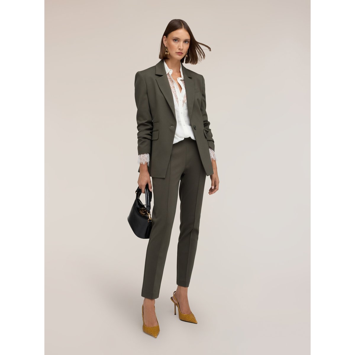 Blazer croisé verde militare, MOTIVI