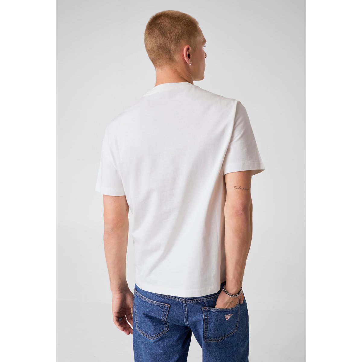 T-Shirt Regular Fit blanc, GUESS